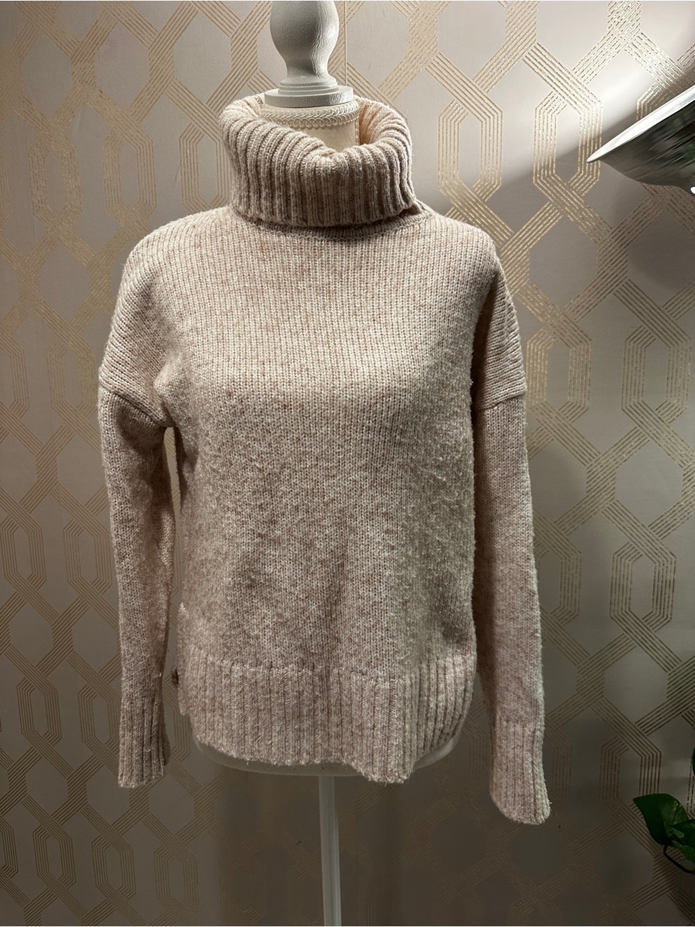 Banana Republic Cream Ribbed Turtleneck Sweater